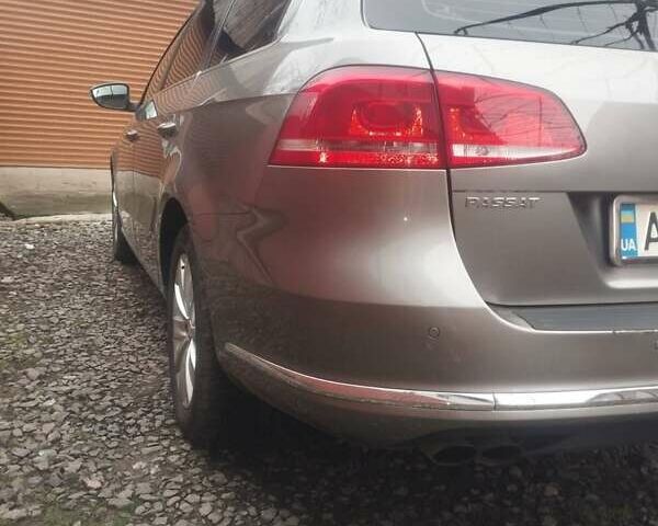 Бежевий Фольксваген Пассат, об'ємом двигуна 2 л та пробігом 243 тис. км за 10900 $, фото 2 на Automoto.ua