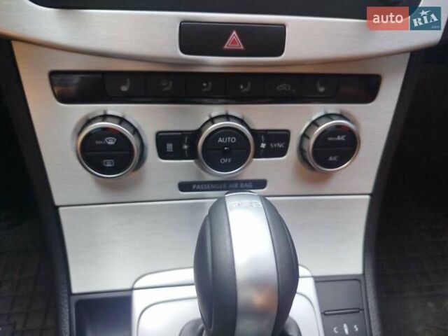 Бежевый Фольксваген Пассат, объемом двигателя 2 л и пробегом 420 тыс. км за 10300 $, фото 29 на Automoto.ua