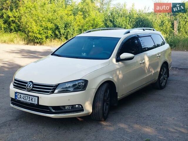 Бежевый Фольксваген Пассат, объемом двигателя 2 л и пробегом 420 тыс. км за 10300 $, фото 1 на Automoto.ua