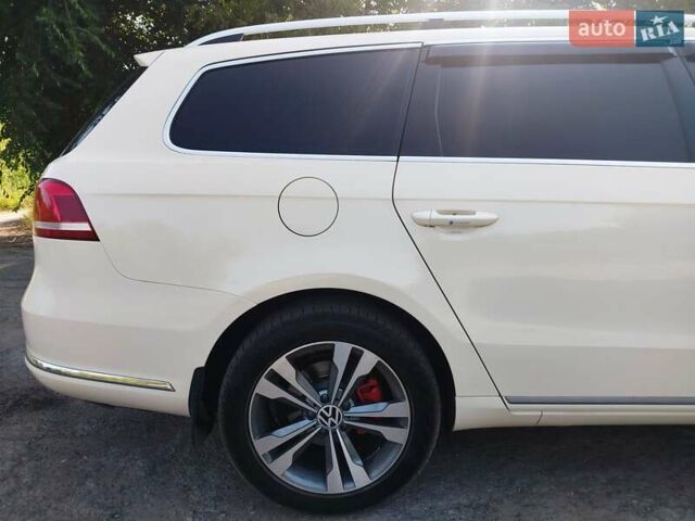 Бежевый Фольксваген Пассат, объемом двигателя 2 л и пробегом 420 тыс. км за 10300 $, фото 4 на Automoto.ua