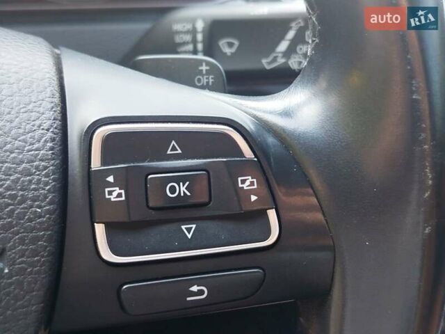 Бежевый Фольксваген Пассат, объемом двигателя 2 л и пробегом 420 тыс. км за 10300 $, фото 27 на Automoto.ua