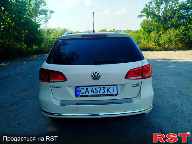 Бежевый Фольксваген Пассат, объемом двигателя 2 л и пробегом 420 тыс. км за 10500 $, фото 4 на Automoto.ua