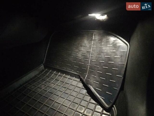 Бежевый Фольксваген Пассат, объемом двигателя 2 л и пробегом 420 тыс. км за 10300 $, фото 41 на Automoto.ua