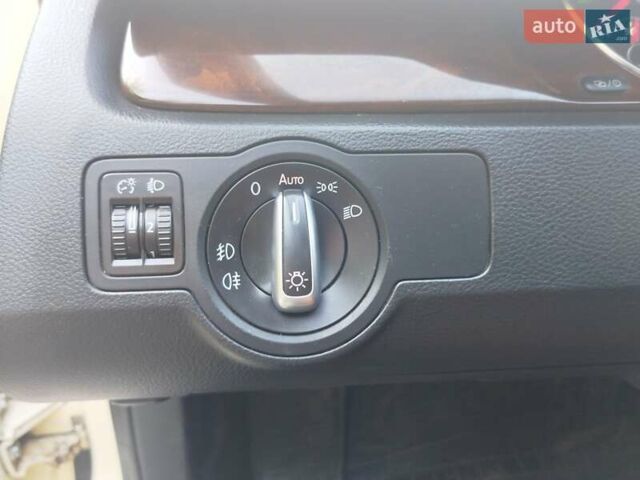 Бежевый Фольксваген Пассат, объемом двигателя 2 л и пробегом 420 тыс. км за 10300 $, фото 23 на Automoto.ua