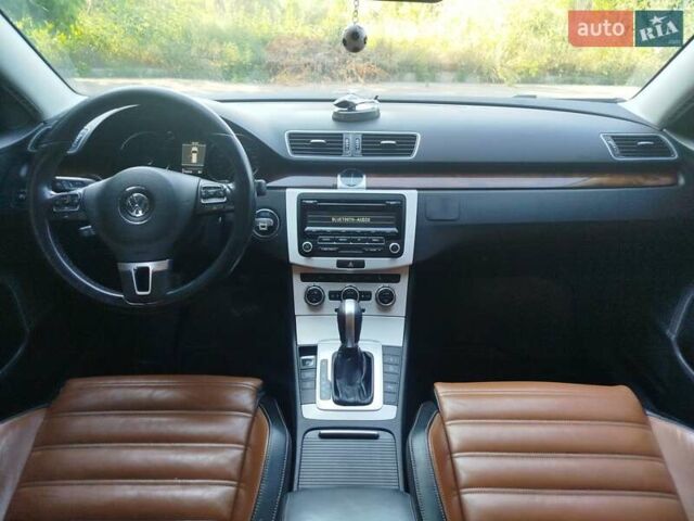 Бежевый Фольксваген Пассат, объемом двигателя 2 л и пробегом 420 тыс. км за 10300 $, фото 22 на Automoto.ua