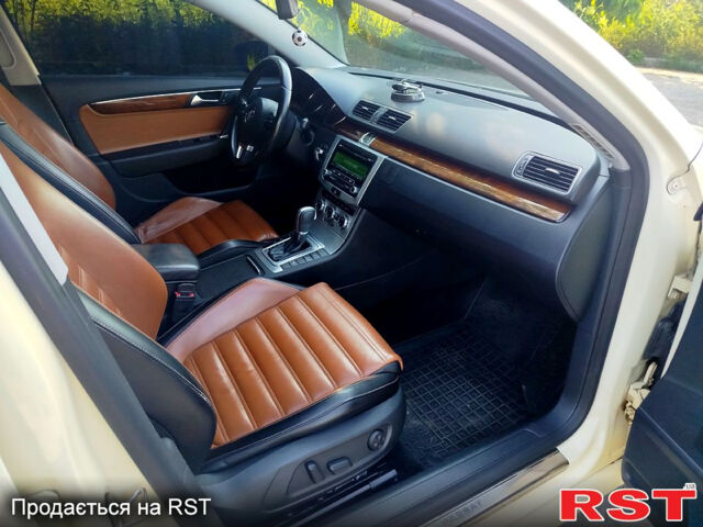 Бежевый Фольксваген Пассат, объемом двигателя 2 л и пробегом 420 тыс. км за 10500 $, фото 8 на Automoto.ua