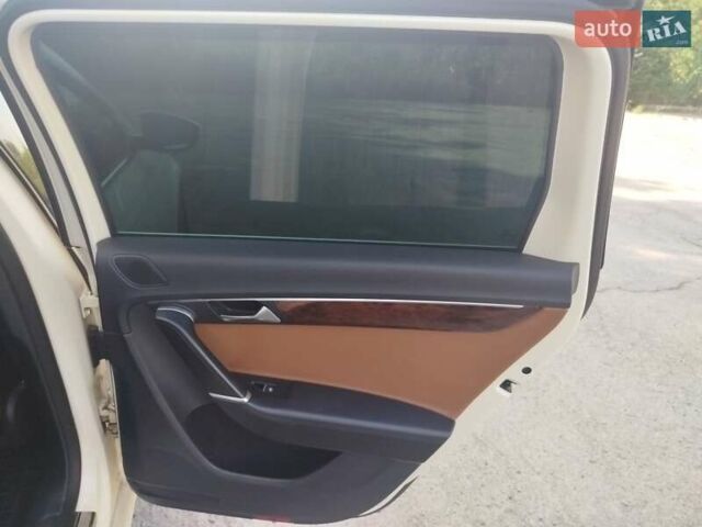 Бежевый Фольксваген Пассат, объемом двигателя 2 л и пробегом 420 тыс. км за 10300 $, фото 19 на Automoto.ua