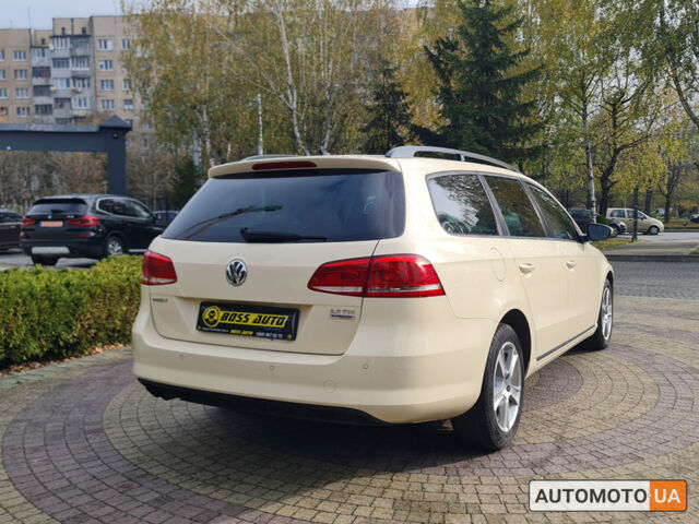 Бежевый Фольксваген Пассат, объемом двигателя 2 л и пробегом 275 тыс. км за 10500 $, фото 5 на Automoto.ua