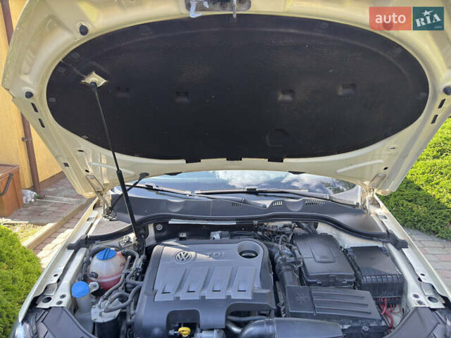 Бежевий Фольксваген Пассат, об'ємом двигуна 2 л та пробігом 284 тис. км за 9800 $, фото 34 на Automoto.ua