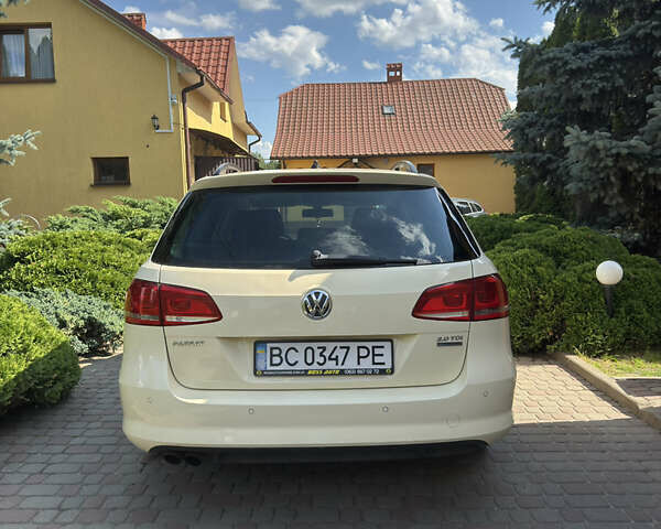 Бежевий Фольксваген Пассат, об'ємом двигуна 2 л та пробігом 284 тис. км за 9800 $, фото 3 на Automoto.ua