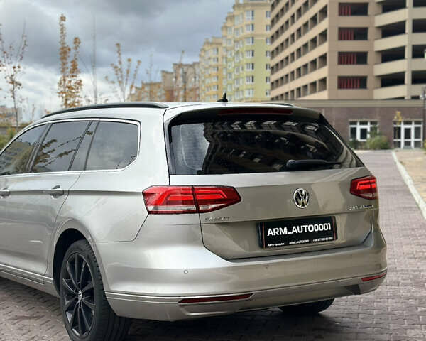 Бежевий Фольксваген Пассат, об'ємом двигуна 2 л та пробігом 265 тис. км за 13200 $, фото 6 на Automoto.ua