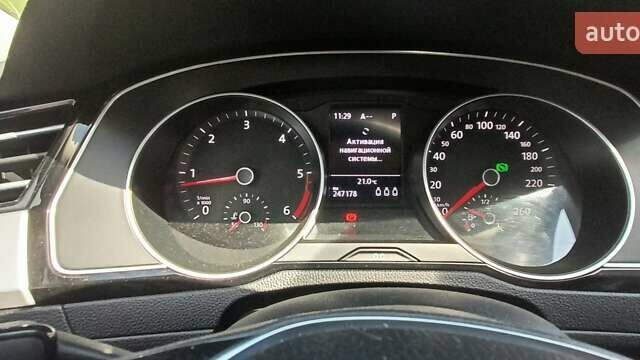 Бежевый Фольксваген Пассат, объемом двигателя 1.6 л и пробегом 247 тыс. км за 13400 $, фото 17 на Automoto.ua