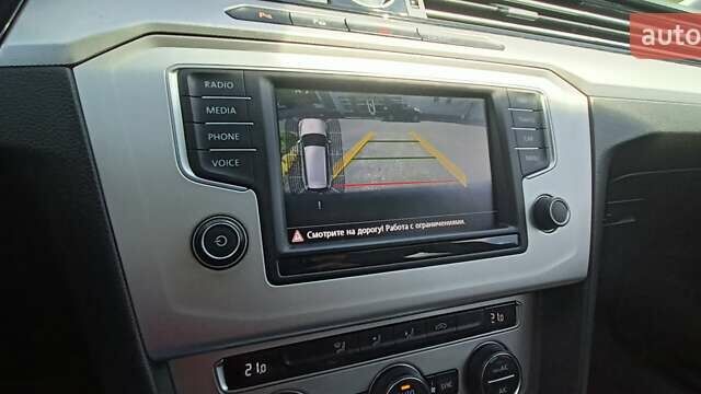 Бежевый Фольксваген Пассат, объемом двигателя 1.6 л и пробегом 247 тыс. км за 13400 $, фото 25 на Automoto.ua