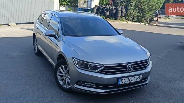 Бежевый Фольксваген Пассат, объемом двигателя 1.6 л и пробегом 247 тыс. км за 13400 $, фото 2 на Automoto.ua