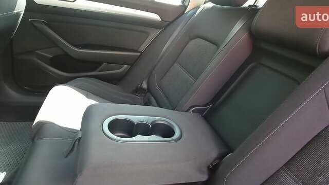 Бежевый Фольксваген Пассат, объемом двигателя 1.6 л и пробегом 247 тыс. км за 13400 $, фото 14 на Automoto.ua