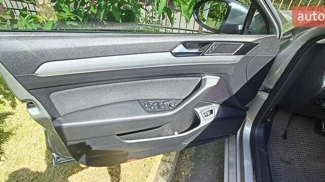 Бежевый Фольксваген Пассат, объемом двигателя 1.6 л и пробегом 247 тыс. км за 13400 $, фото 15 на Automoto.ua