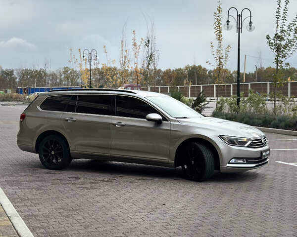 Бежевий Фольксваген Пассат, об'ємом двигуна 2 л та пробігом 265 тис. км за 13200 $, фото 3 на Automoto.ua