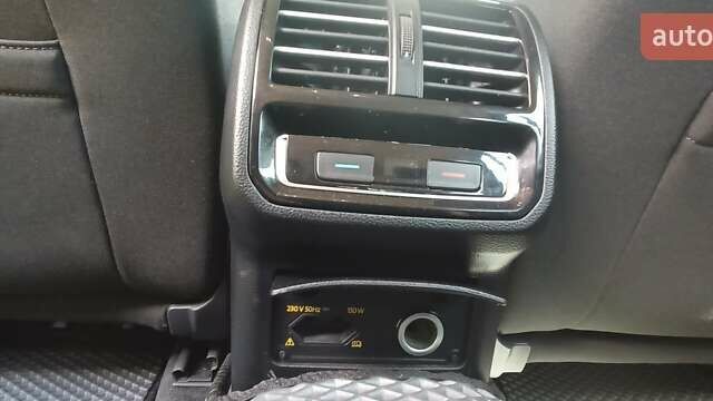 Бежевый Фольксваген Пассат, объемом двигателя 1.6 л и пробегом 247 тыс. км за 13400 $, фото 13 на Automoto.ua