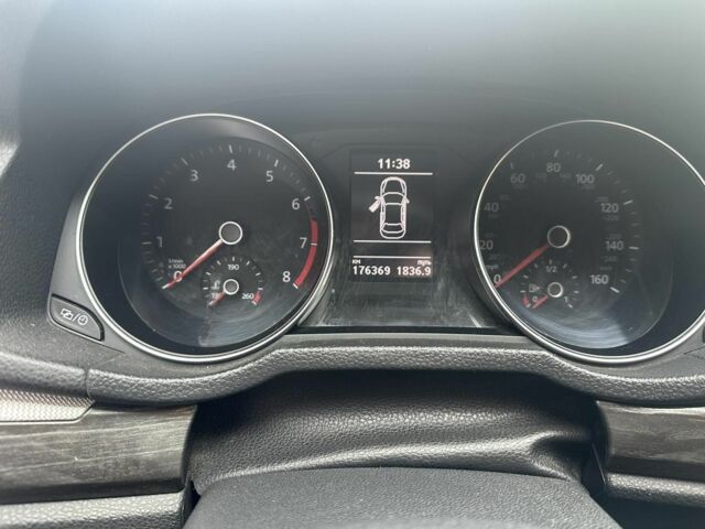 Бежевий Фольксваген Пассат, об'ємом двигуна 1.8 л та пробігом 179 тис. км за 12300 $, фото 10 на Automoto.ua