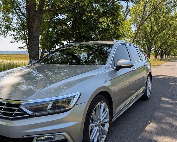 Бежевый Фольксваген Пассат, объемом двигателя 2 л и пробегом 260 тыс. км за 17800 $, фото 1 на Automoto.ua