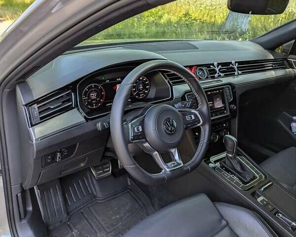 Бежевый Фольксваген Пассат, объемом двигателя 2 л и пробегом 260 тыс. км за 17800 $, фото 6 на Automoto.ua