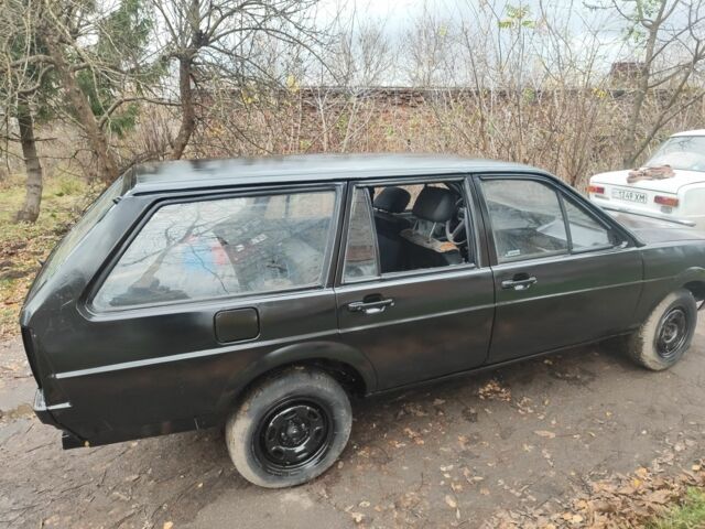 Чорний Фольксваген Пассат, об'ємом двигуна 1.9 л та пробігом 250 тис. км за 501 $, фото 4 на Automoto.ua