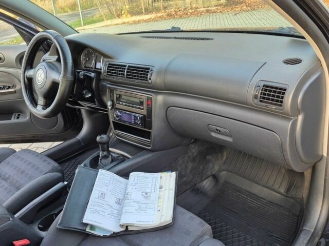 Чорний Фольксваген Пассат, об'ємом двигуна 1.9 л та пробігом 260 тис. км за 1400 $, фото 4 на Automoto.ua