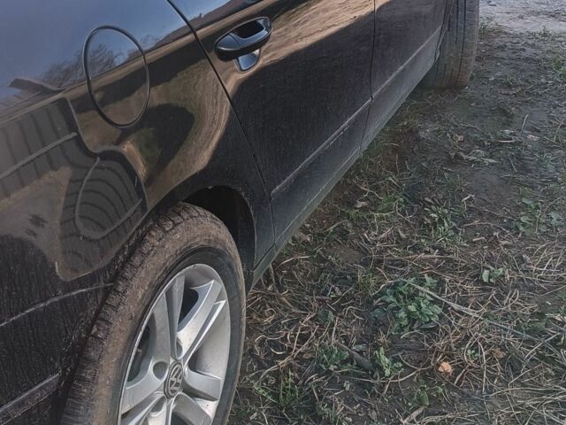 Черный Фольксваген Пассат, объемом двигателя 2 л и пробегом 280 тыс. км за 4550 $, фото 1 на Automoto.ua