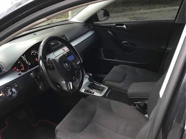 Черный Фольксваген Пассат, объемом двигателя 1.8 л и пробегом 250 тыс. км за 6900 $, фото 6 на Automoto.ua