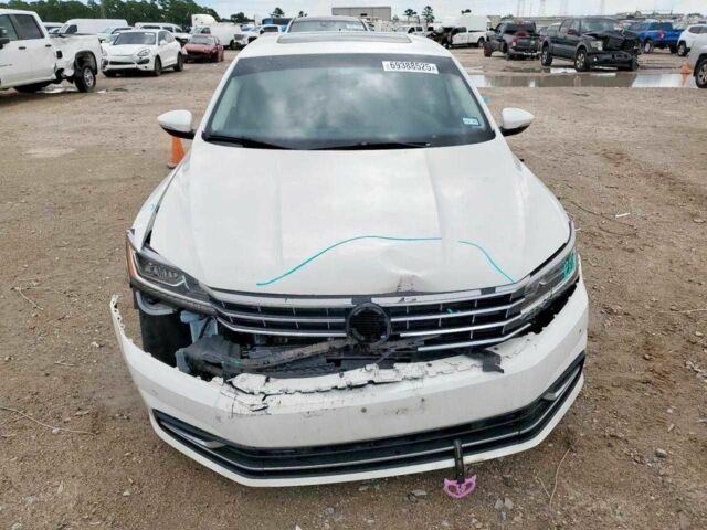 Черный Фольксваген Пассат, объемом двигателя 1.8 л и пробегом 78 тыс. км за 2300 $, фото 4 на Automoto.ua