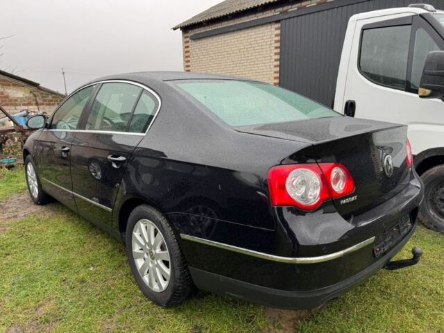 Черный Фольксваген Пассат, объемом двигателя 1.6 л и пробегом 208 тыс. км за 6550 $, фото 3 на Automoto.ua