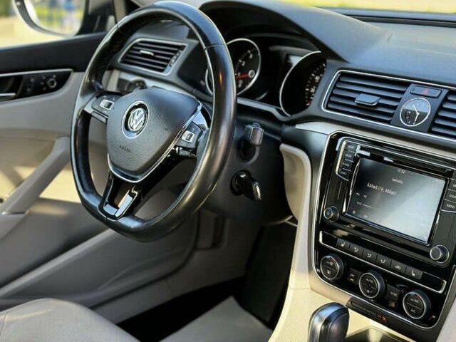 Черный Фольксваген Пассат, объемом двигателя 1.8 л и пробегом 95 тыс. км за 10000 $, фото 4 на Automoto.ua