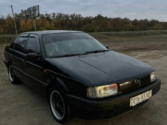 Черный Фольксваген Пассат, объемом двигателя 0 л и пробегом 350 тыс. км за 2500 $, фото 1 на Automoto.ua