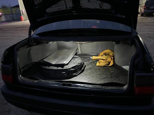 Черный Фольксваген Пассат, объемом двигателя 0 л и пробегом 350 тыс. км за 2500 $, фото 6 на Automoto.ua