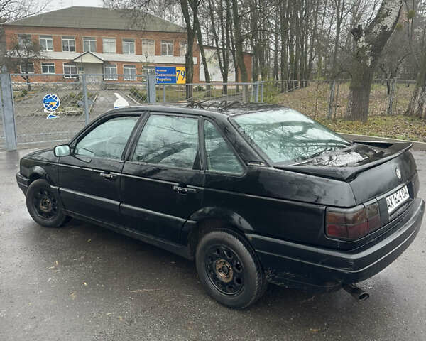 Чорний Фольксваген Пассат, об'ємом двигуна 1.8 л та пробігом 350 тис. км за 1300 $, фото 4 на Automoto.ua