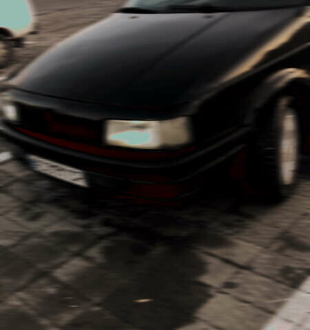 Черный Фольксваген Пассат, объемом двигателя 1.78 л и пробегом 319 тыс. км за 1450 $, фото 3 на Automoto.ua