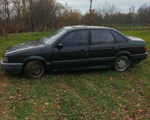 Чорний Фольксваген Пассат, об'ємом двигуна 1.6 л та пробігом 515 тис. км за 950 $, фото 4 на Automoto.ua