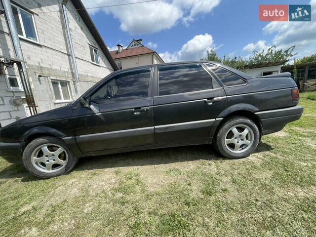 Черный Фольксваген Пассат, объемом двигателя 1.8 л и пробегом 550 тыс. км за 2000 $, фото 4 на Automoto.ua