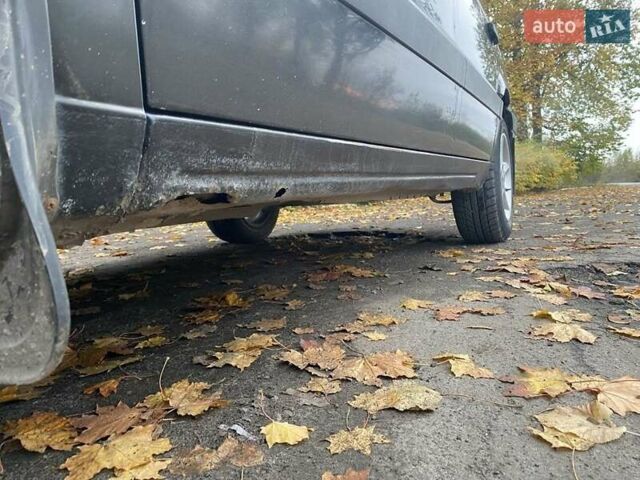 Черный Фольксваген Пассат, объемом двигателя 1.8 л и пробегом 100 тыс. км за 2100 $, фото 7 на Automoto.ua