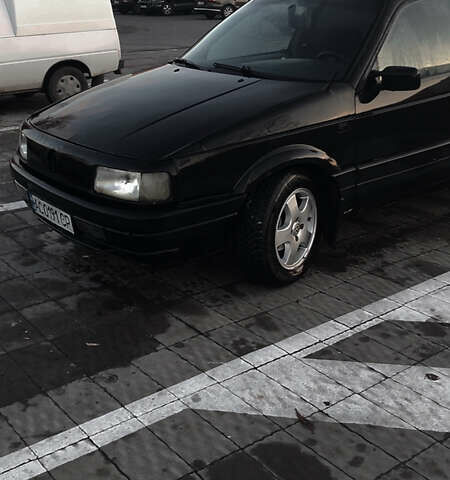 Черный Фольксваген Пассат, объемом двигателя 1.78 л и пробегом 319 тыс. км за 1450 $, фото 2 на Automoto.ua