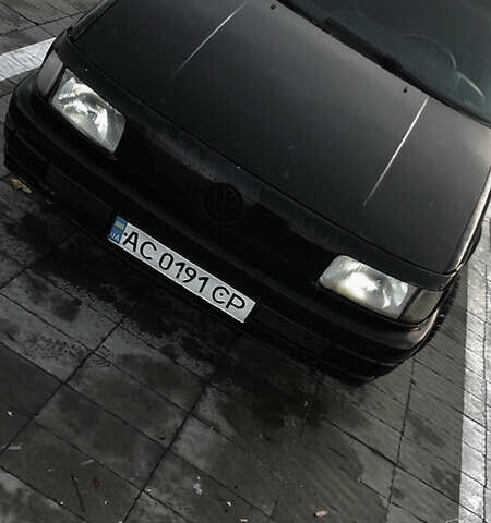 Черный Фольксваген Пассат, объемом двигателя 1.78 л и пробегом 319 тыс. км за 1450 $, фото 1 на Automoto.ua