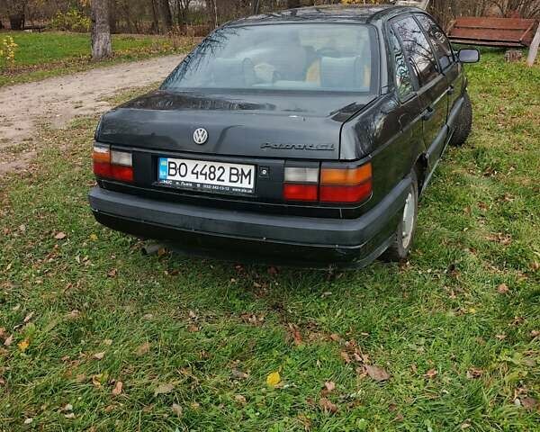 Чорний Фольксваген Пассат, об'ємом двигуна 1.6 л та пробігом 515 тис. км за 950 $, фото 5 на Automoto.ua