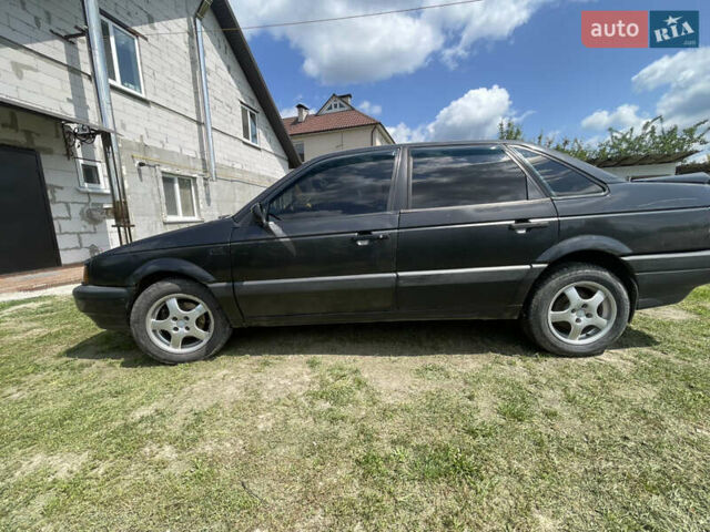 Черный Фольксваген Пассат, объемом двигателя 1.8 л и пробегом 550 тыс. км за 2000 $, фото 3 на Automoto.ua