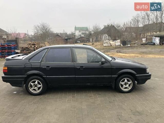 Черный Фольксваген Пассат, объемом двигателя 2 л и пробегом 468 тыс. км за 2700 $, фото 1 на Automoto.ua