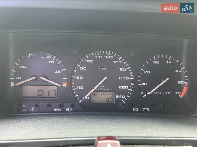 Чорний Фольксваген Пассат, об'ємом двигуна 2 л та пробігом 401 тис. км за 2000 $, фото 9 на Automoto.ua