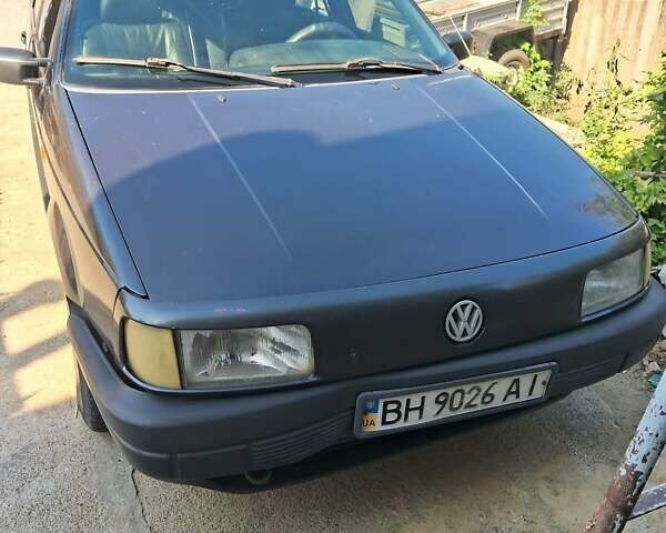 Черный Фольксваген Пассат, объемом двигателя 1.9 л и пробегом 400 тыс. км за 1900 $, фото 1 на Automoto.ua