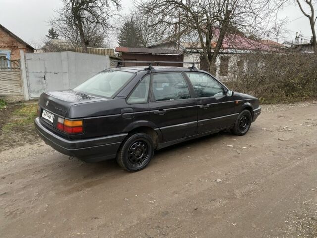 Чорний Фольксваген Пассат, об'ємом двигуна 1.8 л та пробігом 200 тис. км за 1200 $, фото 10 на Automoto.ua