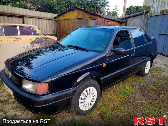 Черный Фольксваген Пассат, объемом двигателя 2 л и пробегом 279 тыс. км за 3700 $, фото 1 на Automoto.ua