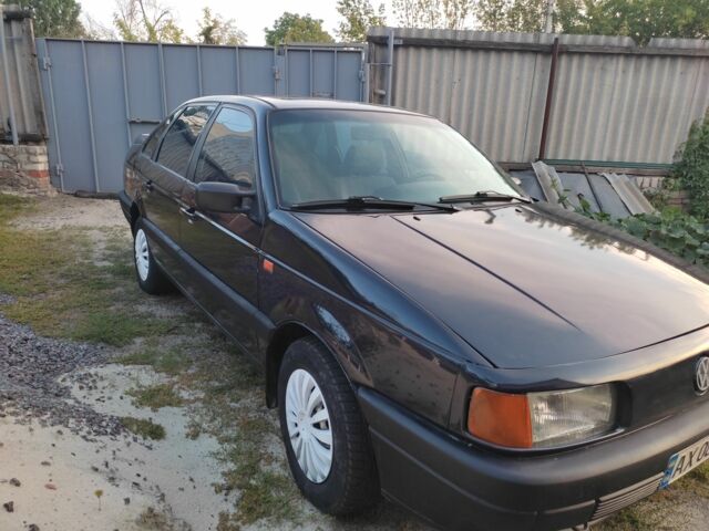 Черный Фольксваген Пассат, объемом двигателя 2 л и пробегом 279 тыс. км за 3300 $, фото 1 на Automoto.ua