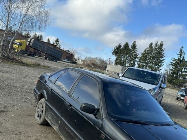 Черный Фольксваген Пассат, объемом двигателя 0 л и пробегом 250 тыс. км за 1100 $, фото 2 на Automoto.ua